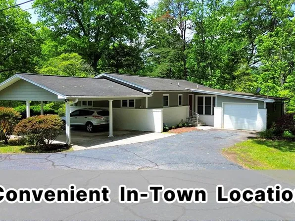 28 Grandview Ct, Franklin, NC 28734