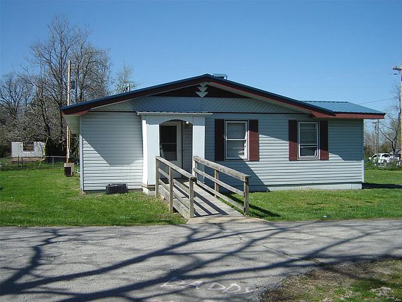 2nd image of 12089 Highway 137
