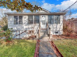 11 Island Road, Sound Beach, NY 11789