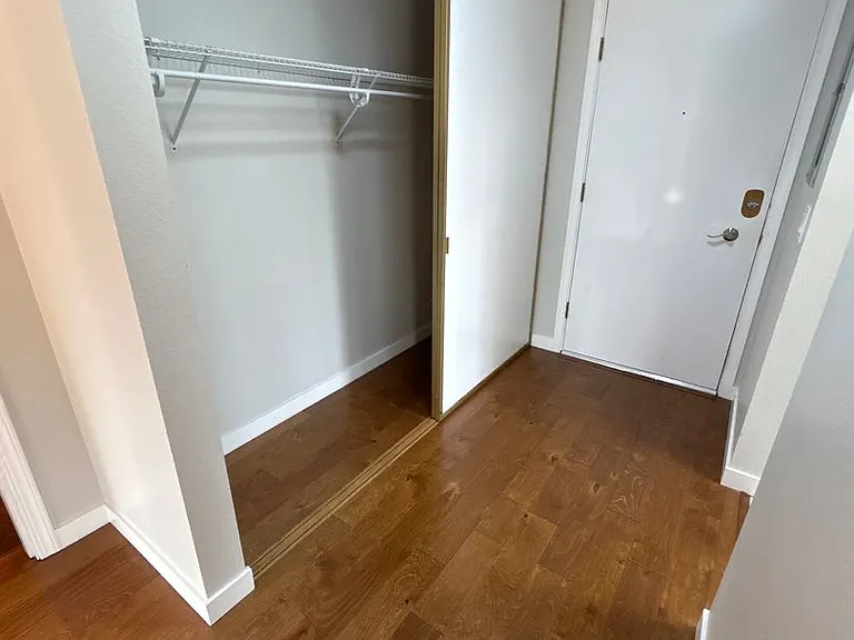 9100 Roosevelt Apartments — Photo 10