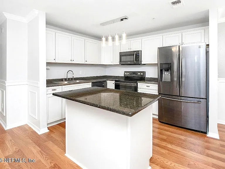 3591 S Kernan Blvd #813 — Photo 1