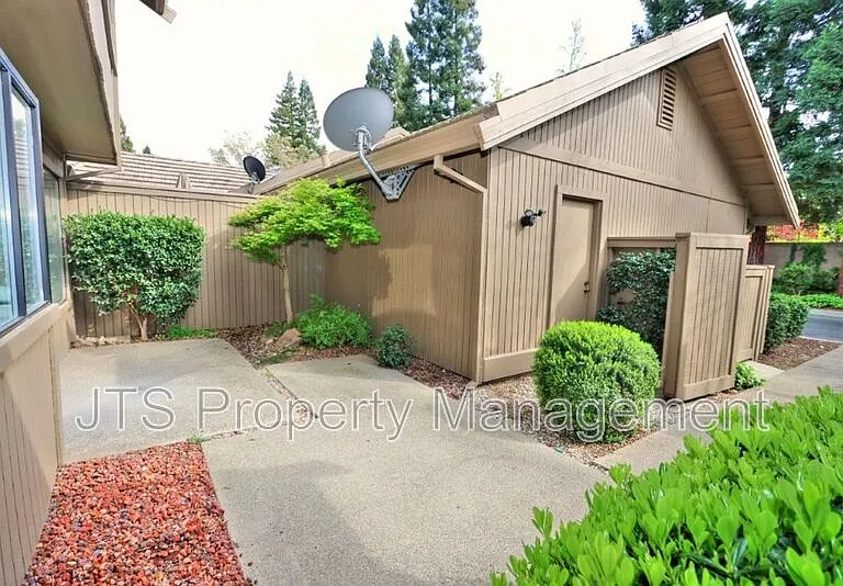 11674 Gold Country Blvd — Photo 32