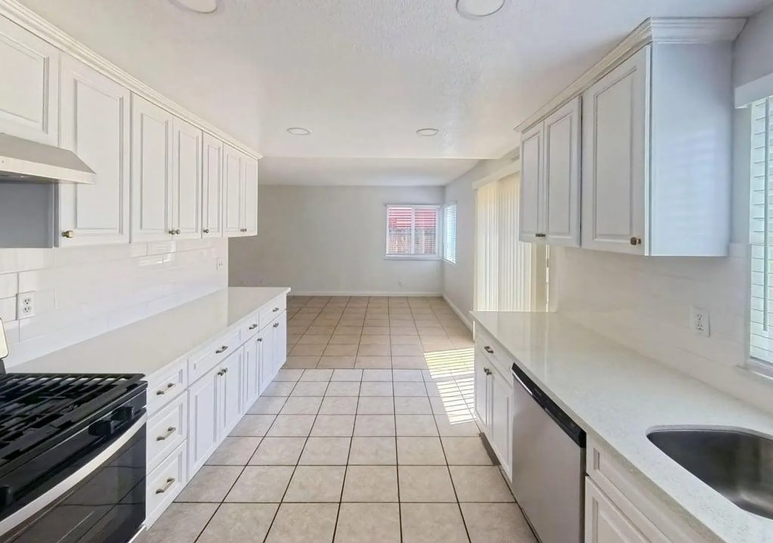 13677 Golden Eagle Ct, Moreno Valley, CA 92553 | Beautiful Home on a Quiet Cul-De-Sac with Spacio... — Photo 3