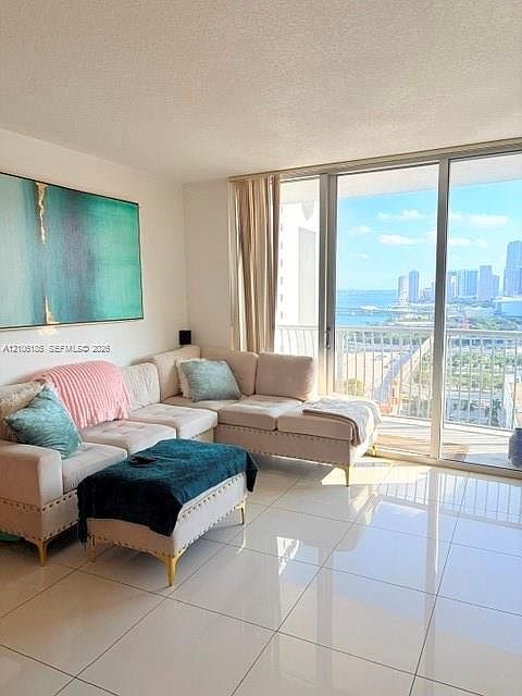 1st image of 1750 N Bayshore Dr #2510