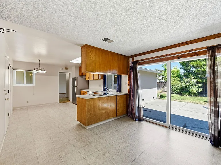 5880 Taormino Ave — Photo 17