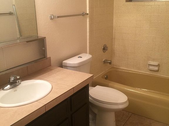 2nd image of 936 N Camino Seco