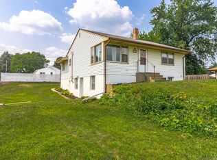 1256 8th Ave S, South Saint Paul, MN 55075