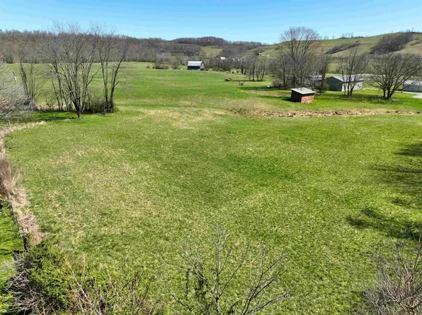 Washburn St, Lost Creek, WV 26385