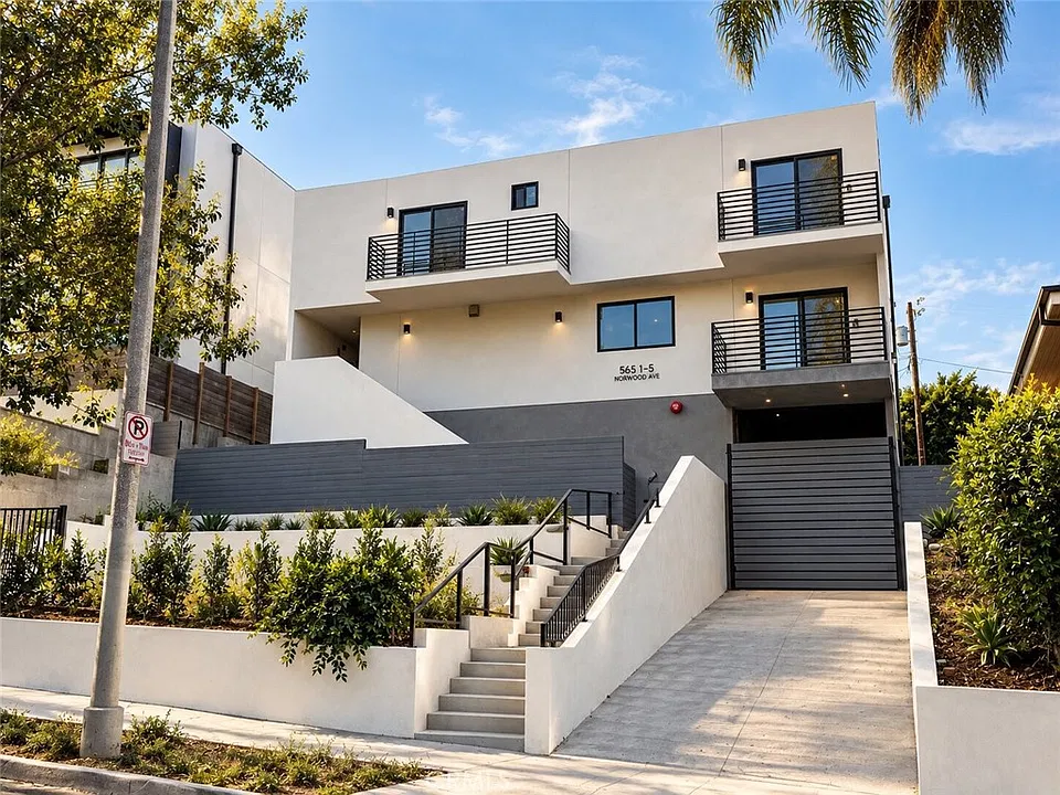 563 N Mariposa Ave #565-B