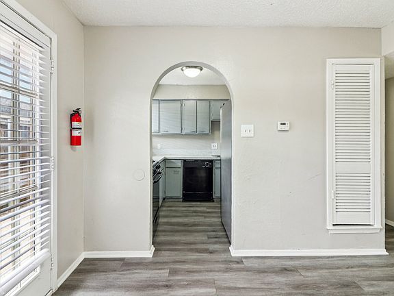 5th image of 507 Cora St #515