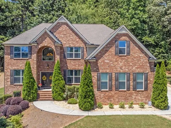 3642 Preservation Cir, Lilburn, GA 30047
