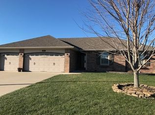 2103 E Davidson St, Republic, MO 65738