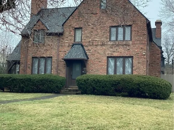 17707 Chagrin Blvd, Shaker Heights, OH 44122