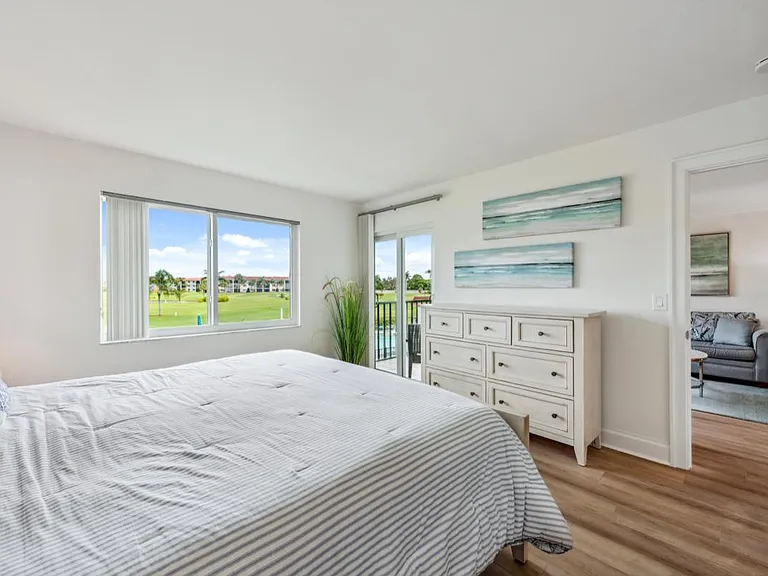 37 High Point Cir E #208 — Photo 9