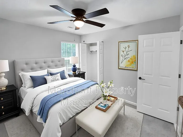 329 Riverside Chase Cir — Photo 17