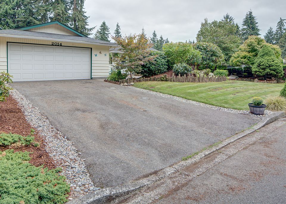 1st image of 2014 208th St SW