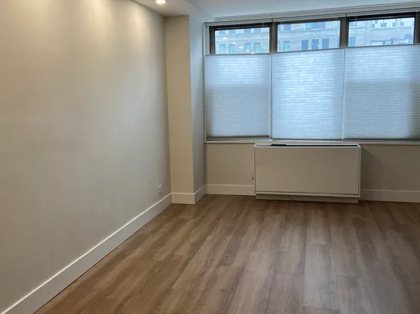 301 East 79th Street image 1 of 9