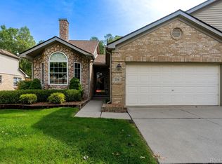 254 Cherry Hill Pointe Dr, Canton, MI 48187