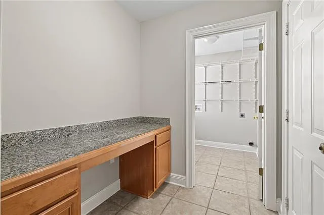 409 Gainesway Dr — Photo 12