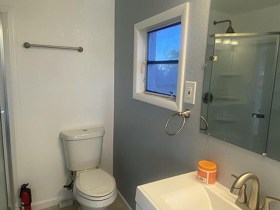 5th image of 1817 E Harvard St #3