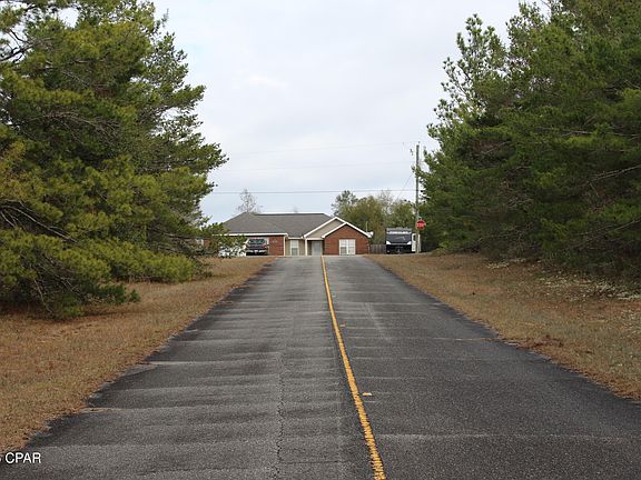 5th image of 1 Cloverleaf Ct