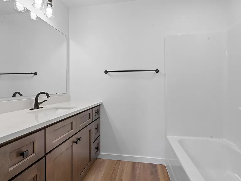 102 Sycamore Dr — Photo 26