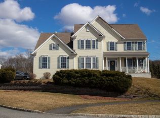 1 Stone Hill Ct, Hackettstown, NJ 07840