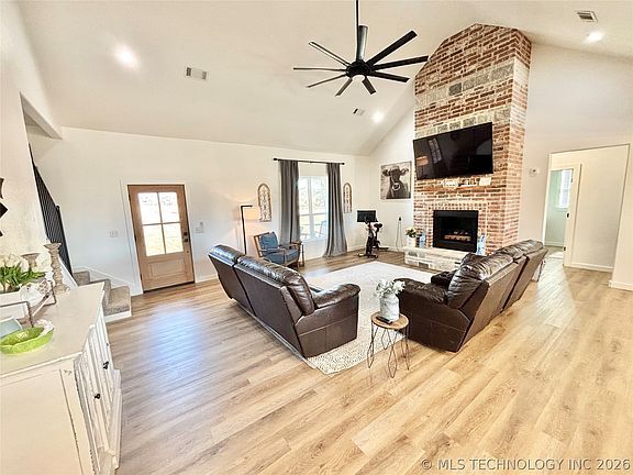 5th image of 30501 S Fish Creek Rd Unit B