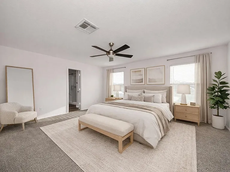7826 Maverick Trace Ln — Photo 4