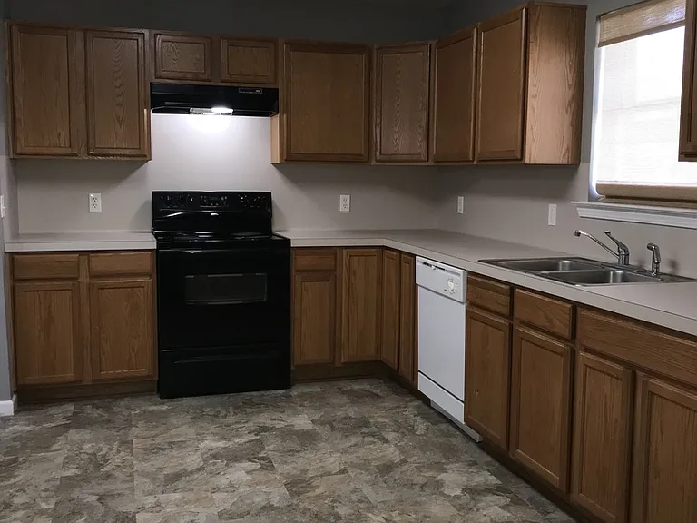 11342 Woodlore Ave — Photo 11