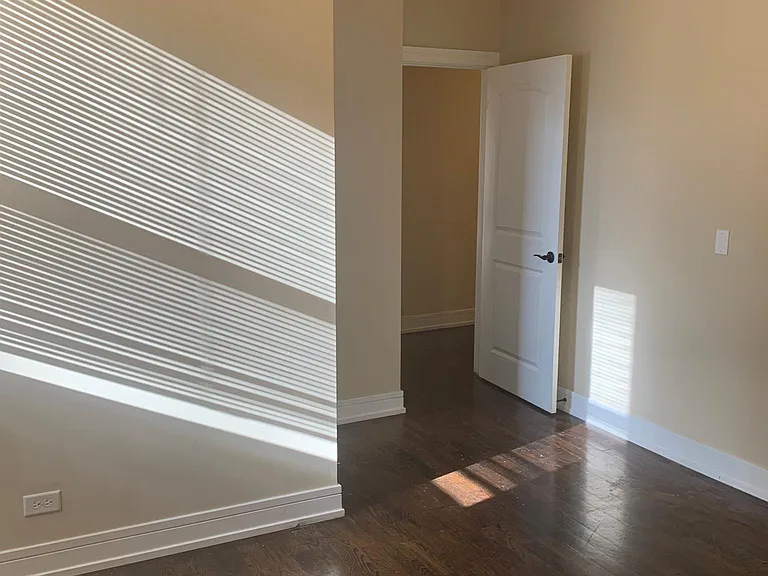 6551 S Ingleside Ave #1 — Photo 12