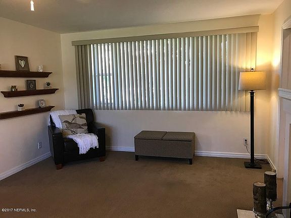 3rd image of 1556 Lake Shore Blvd