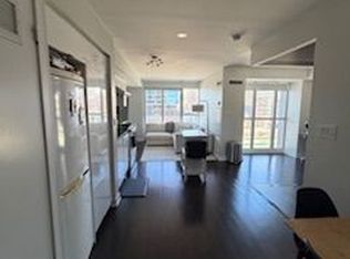 151 Dan Leckie Way #821, Toronto, ON M5V 4B2