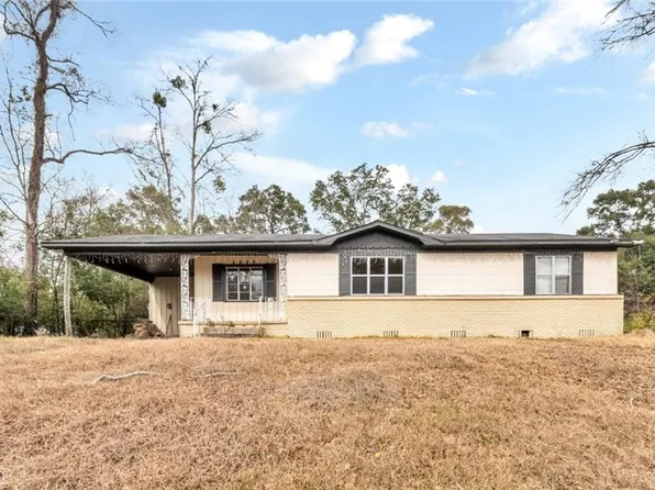 2104 Highland Ct, Mobile, AL 36605