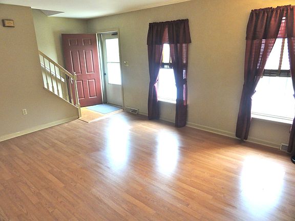 Living Room 3