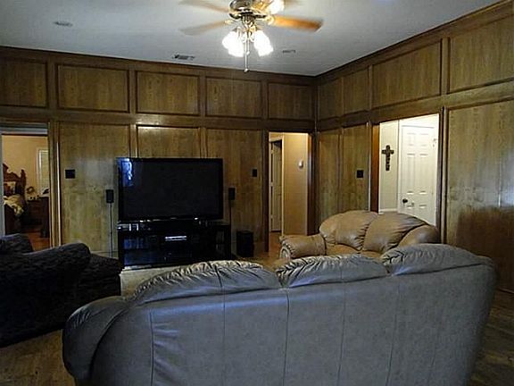 4th image of 1029 Brownfield Dr