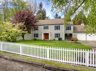 841 SW Normandy Ter, Normandy Park, WA 98166