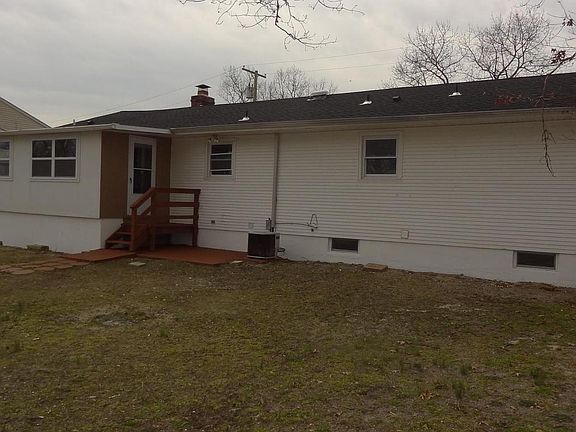 4th image of 2008 Pinemeadow Ave