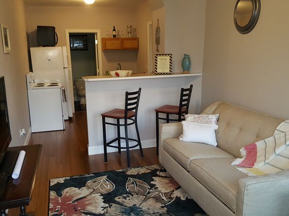 372 Broadway APT 2