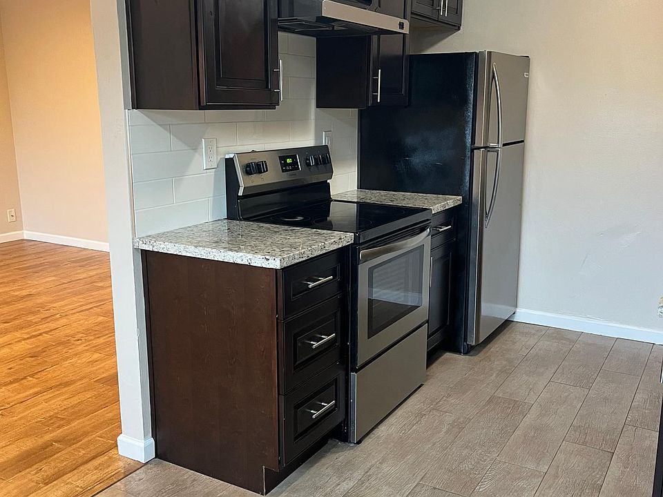 1st image of 3741 Peacock Ct APT 2