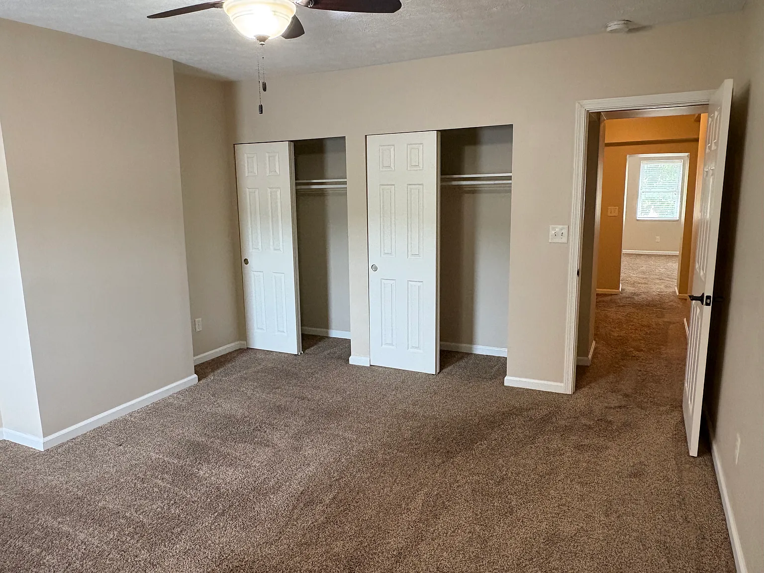 2 bed, 1900 sqft, $2,150 — Photo 4