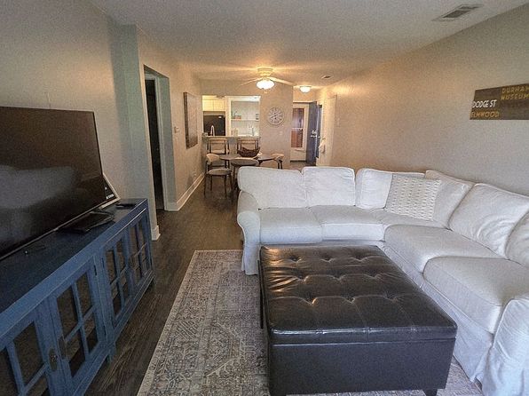 134 N 36th St APT 4