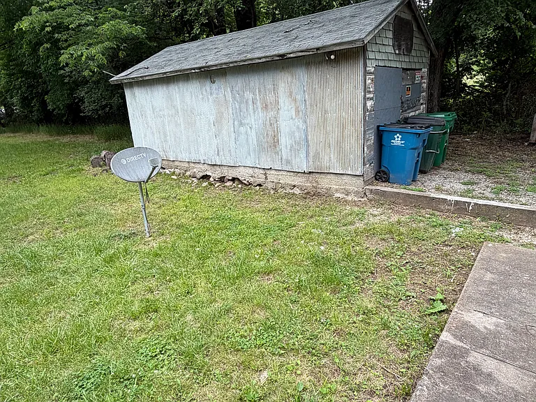 441 W Church St — Photo 17