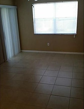 5th image of 2227 SE 27th Dr #103-C