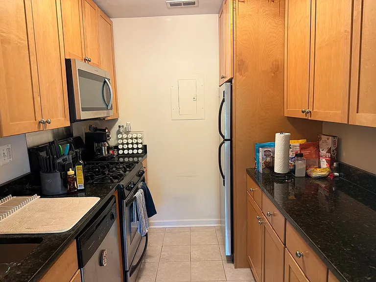 1730 Arlington Blvd #506 — Photo 6