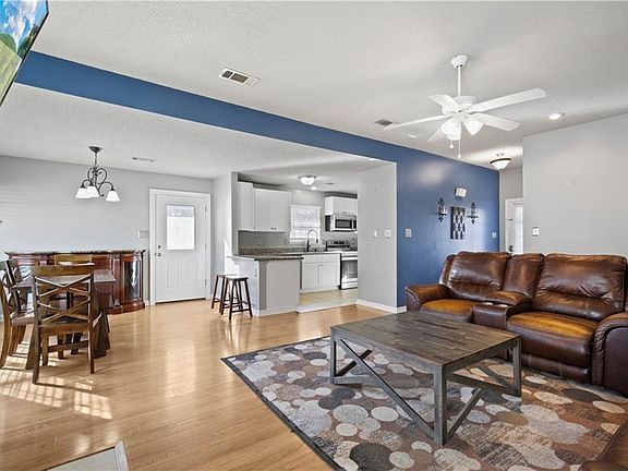 3rd image of 70476 2nd St