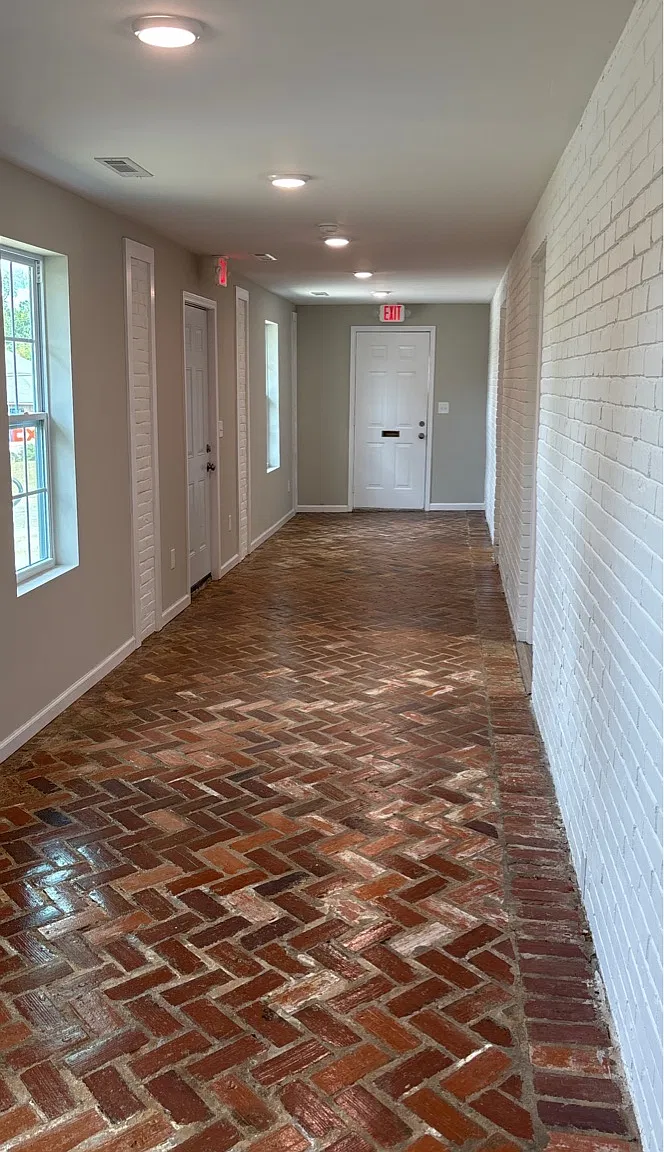 405 W Main St - D - 405 W Main St — Photo 2