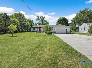 22190 W Curtice E And Rd W, Curtice, OH 43412