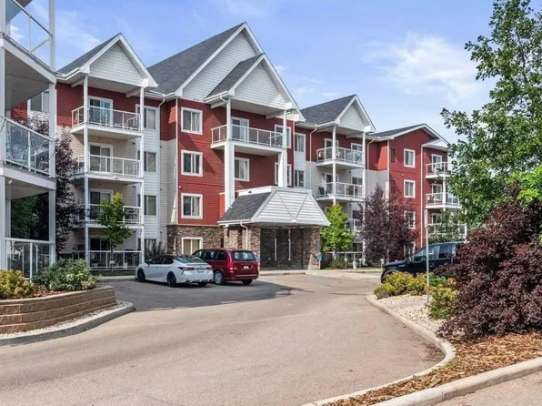 2207 44th Ave NW #109, Edmonton, AB T6T 0T2