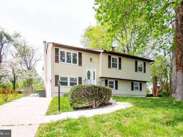 7828 Deforest Dr, Chesapeake Beach, MD 20732
